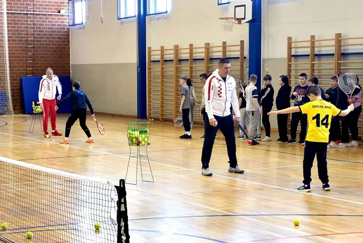 DONJI MIHOLJACMAGADENOVACProgram Besplatne &scaron;kole tenisa koji se provodi na području Donjeg Miholjca i okolnih općina iz godine u godinu privlači sve veći broj djece, potvrđujući važnost ulaganja u sport od najranije dobiOŽUJAK 2026.