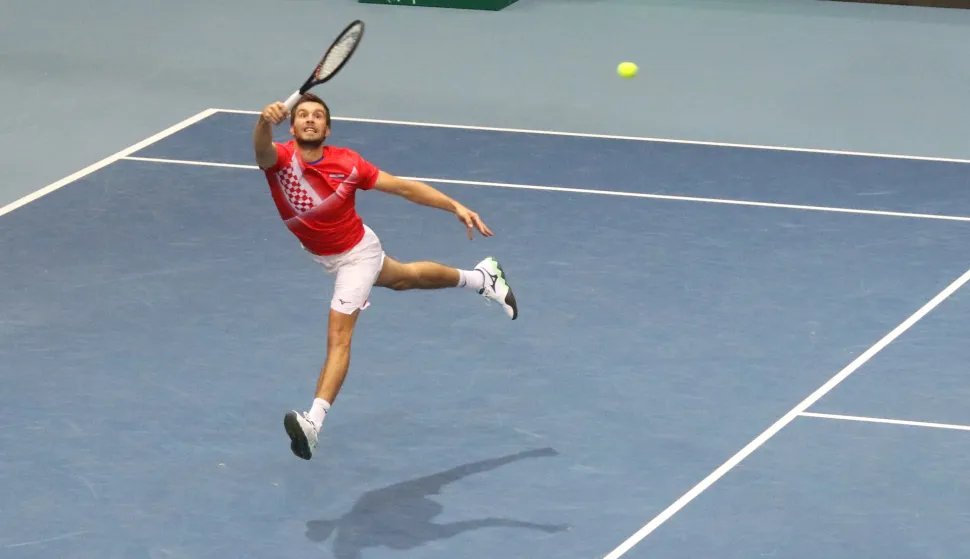 Osijek, 01. 02. 2025, SD Gradski vrt, tenis, Davis Cup, drugi dan. Hrvatska - Slovačka. Parvi Nikola Mektić i Mate Pavić- Milos Karol i Lukas Klein.snimio GOJKO MITIĆ