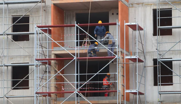 17.02.2025., Karlovac - Gradnja nove stambene zgrade u gradskoj cetvrti Grabrik. Photo: Kristina Stedul Fabac/PIXSELL