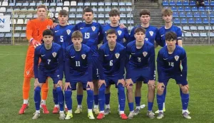 VAR&Scaron;AVA, 28. ožujka 2026. (Hina) -Hrvatska U-17 nogometna reprezentacija ostvarila je protiv Republike Irske (2-0) drugu pobjedu na kvalifikacijskom turniru u poljskoj Odri, te je sve bliže plasmanu na Europsko prvenstvo ove godine u Estoniji.