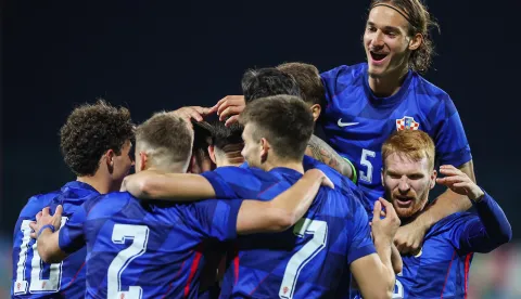 14.10.2025., Gradski Stadion u Velikoj Gorici, Zagreb - Kvalifikacijska utakmica za odlazak na U-21 Europsko prvenstvo, Hrvatska - Ukrajina. Adriano Jagusic, Teo Barisic, Luka Vrbancic Photo: Goran Stanzl/PIXSELL