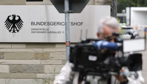 epa12121547 An exterior view of the Federal Supreme Court (BGH) in Karlsruhe, Germany, 21 May 2025. According to the Federal Public Prosecutor's Office, five people were arrested in raids across Germany 21 May 2025, suspected to belong to the far-right extremist terrorist organization 'Last Wave of Defense (L.V.W)'. EPA/RONALD WITTEK