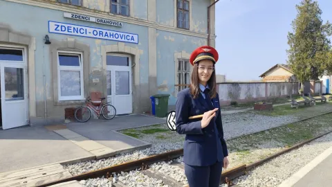 Brat i sestra ostvaruju svoj i očev san, ljubav prema vlakovima usadili su i u djecu