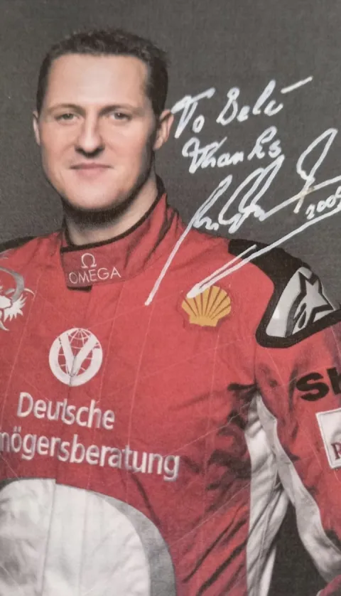 Prevozio multimilijardere, sporta&scaron;e i napisao knjigu: Letačku slavu stekao je kao privatni pilot saudijskog princa, Schumachera, ali i rudarskog magnata