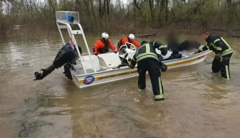 Spa&scaron;avanje migranata kod Babine Grede