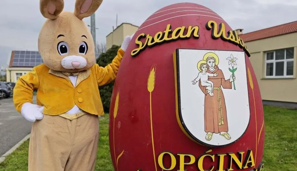 Slatki&scaron;ima darivali djecu u antunovačkim vrtićima