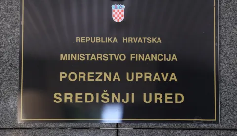 16.06.2023.,Zagreb - Policija bi trebala tijekom dana pretrazivati ured uhicenog voditelja Sluzbe za strategiju, informiranje i elektronicke servise Porezne uprave Slavise Penave Photo: Marko Prpic/PIXSELL