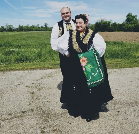 Kako se nekada odijevalo za Uskrs: Bračni par iz Kru&scaron;evice sprema se kao prije stotinu godina