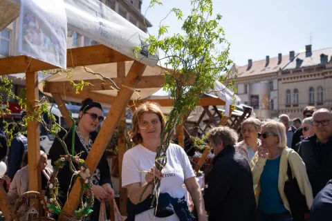 Osijek, 4. 4. 2026., Motozeke; Trg A. StarčevićaUskrs; program; sajam; djeca; gužva; posjetitelji; blagdan; motoklub