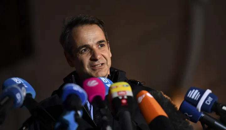epa07260239 Leader of Greece's main opposition New Democracy party Kyriakos Mitsotakis delivers a press statement during the annual Christian Social Union (CSU) party meeting at Kloster Seeon (Seeon Abbey), in Seeon, Germany, 03 January 2019. The closed door meeting of the CSU state parliamentary group will be held in the educational institution of former Benedictine monastery Seeon Abbey from 03 to 05 January 2019. EPA/PHILIPP GUELLAND