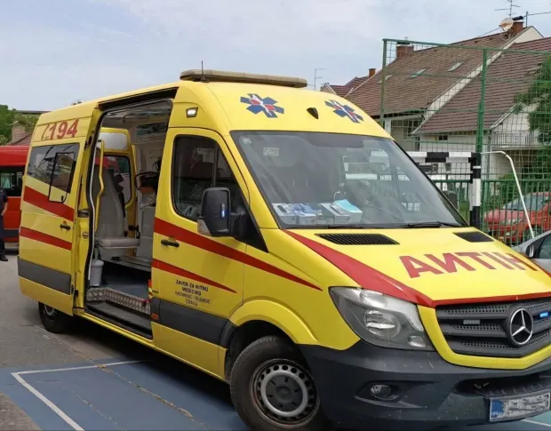 Vozilo hitne u Županjifoto: JVP Županje