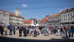 Osijek, 4. 4. 2026., Motozeke; Trg A. StarčevićaUskrs; program; sajam; djeca; gužva; posjetitelji; blagdan; motoklub