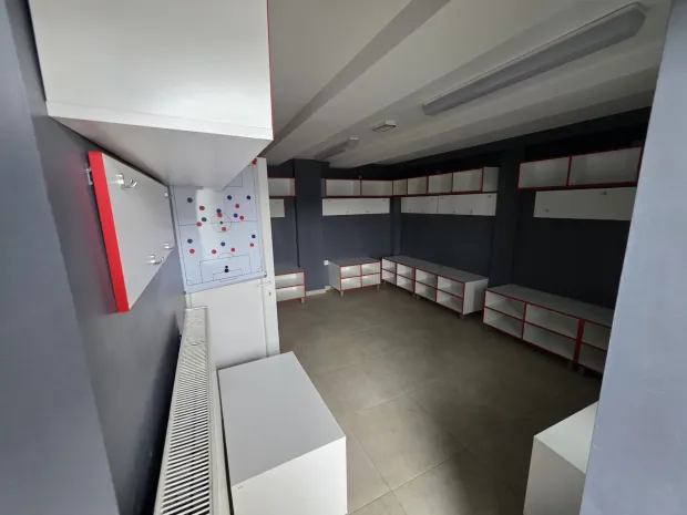 Općina Kneževi Vinogradi uspje&scaron;no je zavr&scaron;ila projekt energetske obnove sportskog parka &Scaron;NK Polet u Karancu, čime je Sportski park dobio novo, energetski učinkovito ruho, a &Scaron;NK Polet Karanac atraktivnije mjesto za treniranje i natjecanja te organizaciju sportskih događanja.