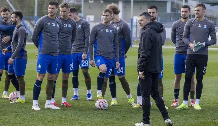 25.02.2026., Osijek - Opus Arena, Novi trener NK Osijeka Tomislav Radotic na treningu uoci prve utakmice protiv Vukovara. Photo: David Jerkovic/PIXSELL
