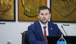 Split, 09.04.2026. - Splitsko Gradsko vijeće održalo je tematsku sjednicu o budućnosti stadiona Poljud i razvoju stadionske infrastrukture u Splitu. Na fotografiji gradonačelnik Tomislav &Scaron;uta.foto HINA/ Miroslav LELAS/ lm