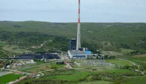 Termoelektrana Plomin otvorena je 1971., dok je danas aktivan drugi blok otovoren 1999. godine