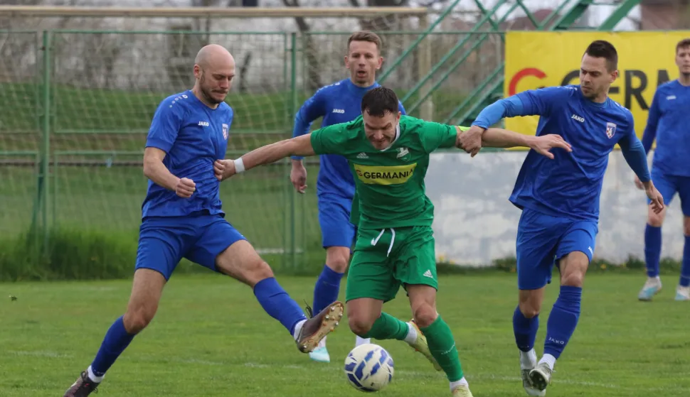 Čepin, 22. 03. 2026, Igrali&scaron;te kraj Uljare, nogomet, Čepin - Slavonija (Požega), Treća NL Istok. snimio GOJKO MITIĆ