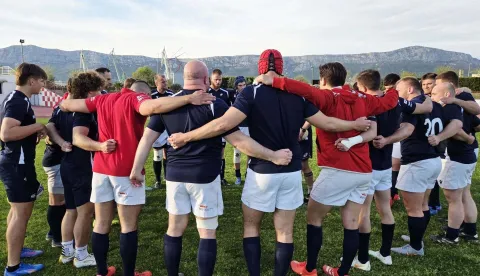 SPLIT, 11. travnja 2026. (Hina) - Hrvatska ragbija&scaron;ka reprezentacija u Splitu je u prijateljskoj utakmici izgubila od Meksika 17-33 (12-7), a ovaj susret je i povijesni jer prvi je put Hrvatska igrala protiv izvaneuropske selekcije.