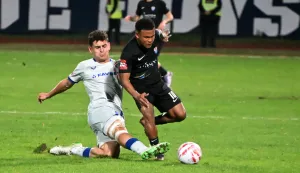 Vinkovci, 17.10.2025. - Susret 11. kola hrvatskog nogometnog prvenstva Vukovar 1991 - Dinamo.foto HINA/ Gordan Pani?/ gp