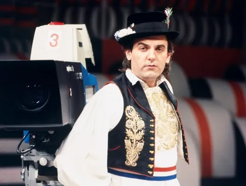 knjiga "Krunoslav Kićo Slabinac &ndash; Kad umjetnost dodirne du&scaron;u" autorice Dubravke Bou&scaron;e