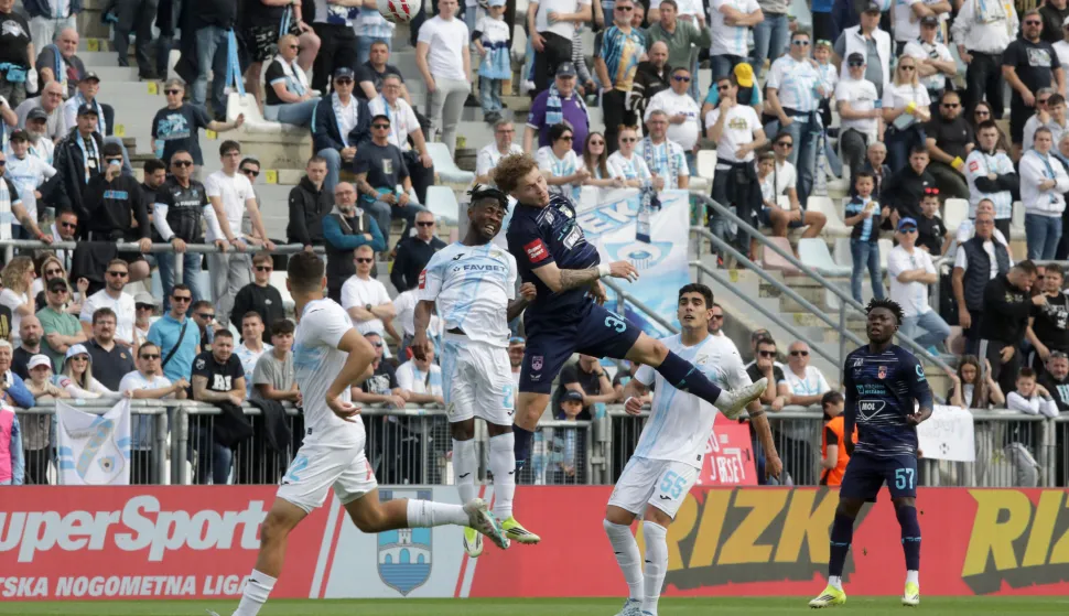 12.04.3036. Rijeka - Stadion HNK Rijeka, SuperSport HNL, 29. kolo, HNK Rijeka - NK Osijek. Dimitri Legbo i Anton Matkovic Photo: Goran Kovacic/PIXSELL