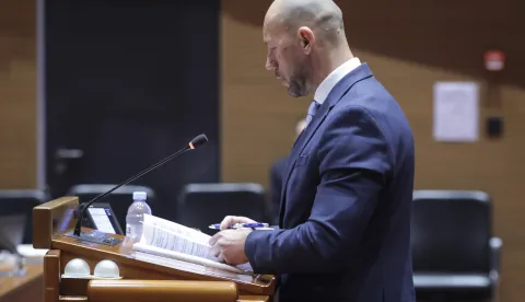 Zagreb, 16.04.2026 - Nastavak 10. sjednice Hrvatskog sabora koja je započela raspravom o Prijedlogu zakona o izmjenama i dopunama Zakona o obveznim odnosima. Na fotografiji Damir Habijan.foto HINA/ Admir BULJUBA&Scaron;IĆ/ abu