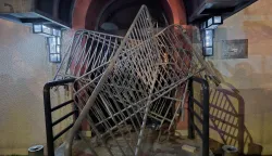 Beograd, 11.03.2025. - Studenti u blokadama u utorak oko 23 sata blokirali su ulaz u zgradu Radio-televizije Srbije nezadovoljni izvje&scaron;tavanjem javnog servisa o njihovim prosvjedima koji traju dulje od tri mjeseca. foto HINA/ FoNet/Marko Dragoslavić/ ml