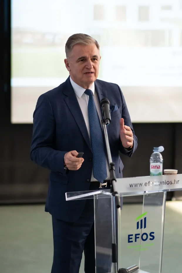 Osijek, 16. 4. 2026., EFOS Alumni Lider forum, predavanje Milomira NinkovićaMilomir Ninković; medicina; kirurgija; lider; liderstvo; Priora; predavanje