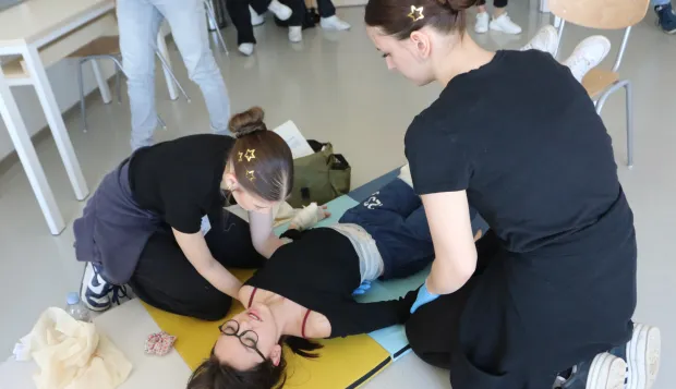 Osijek 18. 04. 2026, Prva gimnazija, Crveni križ, Županijsko natjecanje iz prve pomoći.snimio GOJKO MITIĆ