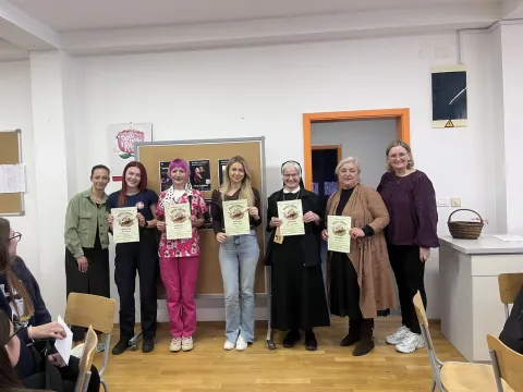 Posudiv&scaron;i osobu umjesto knjigu, puno su naučili