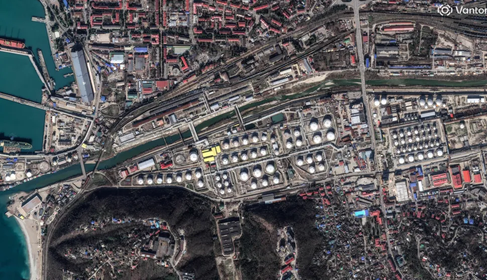This handout satellite image courtesy of 2026 Vantor taken on March 18, 2026, and made available on April 16, 2026, shows the Tuapse oil refinery in Tuapse, south-western Russia. (Photo by Handout/Satellite image ?2026 Vantor/AFP)/RESTRICTED TO EDITORIAL USE - MANDATORY CREDIT "AFP PHOTO/Satellite image ?2026 Vantor/HANDOUT" - HANDOUT - NO MARKETING NO ADVERTISING CAMPAIGNS - DISTRIBUTED AS A SERVICE TO CLIENTS - THE WATERMARK MAY NOT BE REMOVED/CROPPED ===