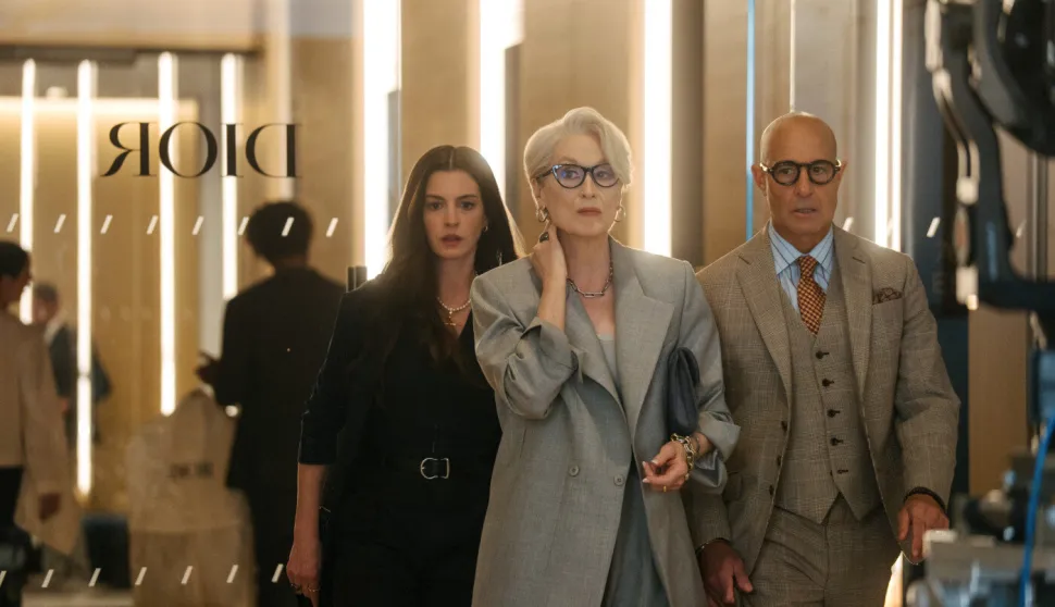 vrag nosi pradu 2U glavnim su ulogama Anne Hathaway, Meryl Streep i Stanley Tucci 