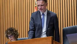 Zagreb, 19.02.2026 - Nastavak 9. sjednice Hrvatskog sabora koja je započela raspravom o Izvje&scaron;ću o ostvarivanju prava na besplatnu pravnu pomoć i utro&scaron;ku sredstava u 2024. Na fotografiji Gordan Jandroković.foto HINA/ Admir BULJUBA&Scaron;IĆ/ abu