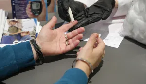 Osijek, 22. 11. 2025., Portanova, Čuj, srce ti priča, kardiolozi, kardiolog, vodeći Hrvatski kardiolozi, studenti medicine, mjerenje &scaron;ećera u krvi; dijabetesSNIMIO BRUNO JOBST