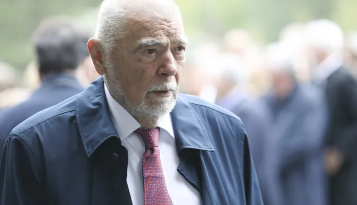 Zagreb, 10.04.2026. - Posljednji ispraćaj Vlatka Cvrtile na Krematoriju. Na fotografiji Stjepan Mesić. foto HINA/ Lana SLIVAR DOMINIĆ/ lsd