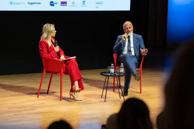 Osijek, 23. 4. 2026., Foodcooltour konferencija o hraniDamira Gregoret; Nikolaus Kriz; Foodcooltour; HAPIH; hrana; konferencija; paneli; govornici; panelisti; posjetitelji; sudionici