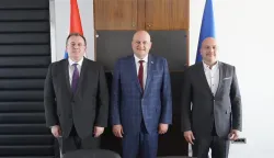 ZAGREB, 23. travnja 2026. (Hina) - U Ministarstvu gospodarstva potpisan je ugovor o dodjeli bespovratnih sredstava za projekt "Hvatanje i skladi&scaron;tenje ugljikova dioksida", u okviru Nacionalnog plana oporavka i otpornosti 2021.&ndash;2026., izvijestili su u četvrtak iz Ministarstva navodeći kako je ugovor vrijedan 2,67 milijuna eura.