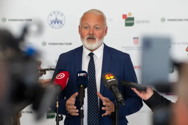 Osijek, 23. 4. 2026., Foodcooltour konferencija o hraniNikolaus Kriz; Foodcooltour; HAPIH; hrana; konferencija; paneli; govornici; panelisti; posjetitelji; sudionici