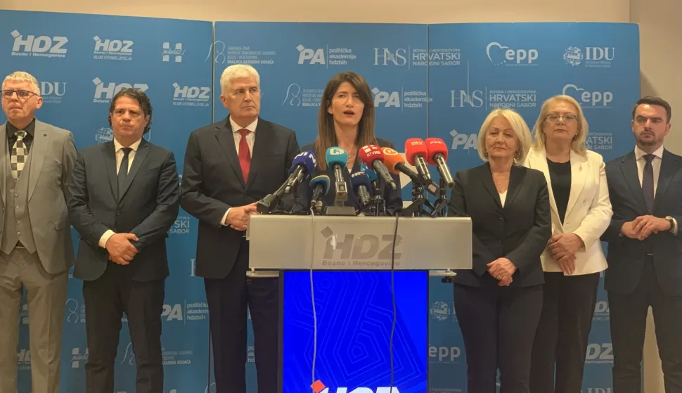 Mostar, 13.04.2026. - HDZ Bosne i Hercegovine potvrdio je u ponedjeljak nakon sjednice stranačkoga vodstva kako će potpredsjednicu Darijana Filipović kandidirati na izborima za hrvatsku članicu Predsjedni&scaron;tva BiH koji će se u listopadu održati u Bosni i Hercegovini. foto HINA/ Zoran KRE&Scaron;IĆ/ tm