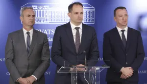 Zagreb, 24.04.2026 - Hrvatski sabor, Konferencija za medije HDZ-a nakon sjednica Odbora za Ustav, Poslovnik i politički sustav. Na fotografiji Krunoslav KAtičić, Nikola Mažar, Ivan Malenica.foto HINA/ Admir BULJUBA&Scaron;IĆ/ abu