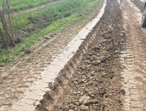 Neuređeni pristupni putovi do poljoprivrednih povr&scaron;ina