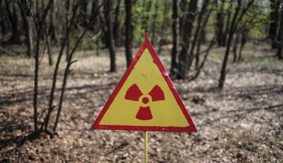 UKRAINE-CHERNOBYL-NUCLEAR-30TH ANNIVERSARY(160424) -- CHERNOBYL, April 24, 2016 (Xinhua) -- Photo taken on April 19, 2016 shows a warning sign in the forest near Chernobyl, Ukraine. Chernobyl, a place replete with horrific memories in northern Ukraine, close to Belarus, is now open to tourists, almost 30 years to the date after a nuclear power plant there exploded. It was the worst nuclear accident in human history. A large tract of land around the plant was designated a forbidden zone and ordinary people were completely prohibited from entering after the disaster occurred on April 26, 1986. The accident released more than 8 tons of radioactive leaks, directly contaminated an area of over 60,000 square kilometers and exposed some 3.2 million people to dangerous levels of radiation. (Xinhua/Dai Tianfang)(zhf)Dai Tianfang Photo: XINHUA/PIXSELL