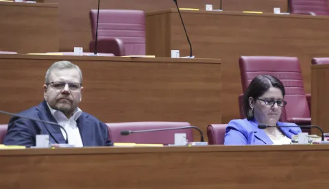 Zagreb, 24.04.2026 - Nastavak 10. sjednice Hrvatskoga sabora koja je započela raspravom o Konačnom prijedlogu zakona o listi profesionalnih bolesti. Na fotografiji Ivan RAčan, Marija Lugarić.foto HINA/ Admir BULJUBA&Scaron;IĆ/ abu