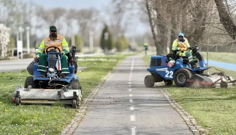 Osijek, 25. 03. 2026., UNIKOM; ko&scaron;nja; trava; promenada; proljeće; slobodnjak; slobodnjaci SNIMIO BRUNO JOBST
