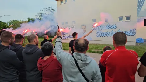 Bakljada Ultrasa -NASLOVNA