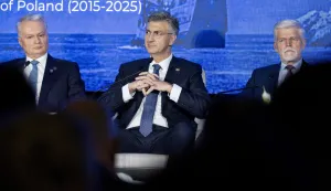 Dubrovnik, 29.04.2026 - Predsjednici Vlada, država tijekom panela leasdera u sklopu Poslovnog foruma Inicijative triju mora. Na slici predsjednik Republike Litve Gitanas Nauseada, predsjednik Vlade Republike Hrvatske Andrej Plenković, predsjednik Če&scaron;ke Republike Petr Pavel.foto HINA/ Damir SENČAR/ ds