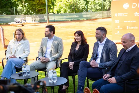 Osijek, 30. 4. 2026., Presica DNNA Ladies Tennis Net 2026Donna Vekić; Dragan Vulin; Nata&scaron;a Trami&scaron;ak; Josip Pavić; Igor Vekić; Tenis; konferencija za medije; presica; žene; sport
