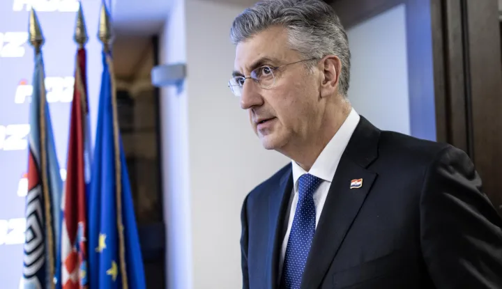 Zagreb, 2.2..2026 - Zajednička sjednica Predsjedni&scaron;tva i Nacionalnog odbora HDZ-a. Na slici Andrej Plenković daje izjavu za medije nakon sjednice.Foto Hina/ Dario GRZELJ/ dag