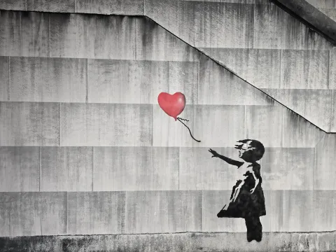 Banksy bri&scaron;e granicu između umjetnost i aktivizma te ne &scaron;tedi - nikoga