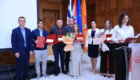 BELI&Scaron;ĆESredi&scaron;nji dio programa obilježavanja Dana grada Beli&scaron;ća - svečana sjednica Gradskog vijeća u palači Gutmann - održan je dan uoči Praznika rada2026.